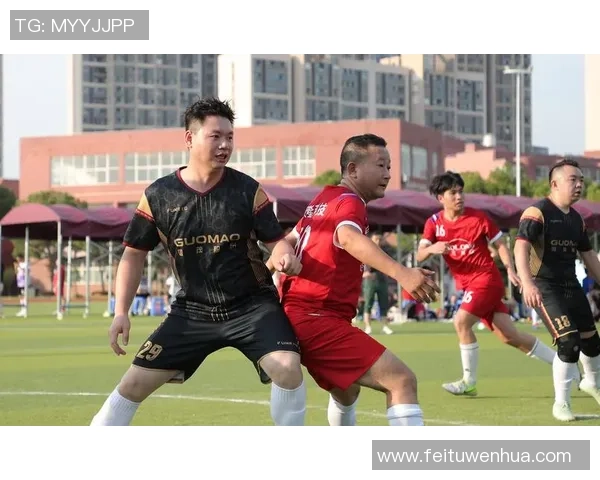 足球巨星赛前入场服装风采解析彰显个性与球队精神魅力